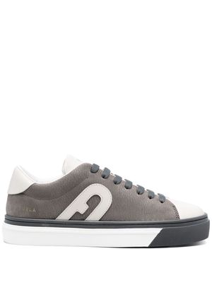 Furla logo-patch low-top sneakers - Grey
