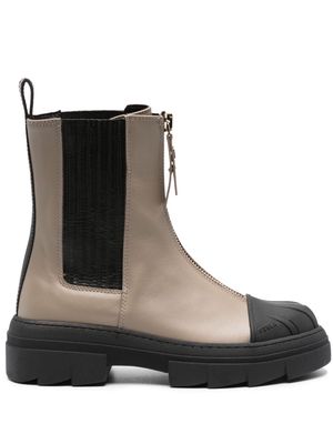 Furla round-toe leather boots - Neutrals