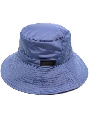 GANNI logo-patch bucket hat - Blue