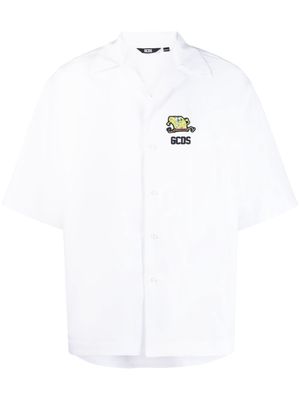 Gcds embossed-logo short-sleeve shirt - White