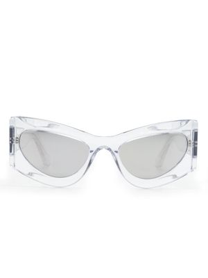 Gcds GD0036 cat-eye-frame sunglasses - White