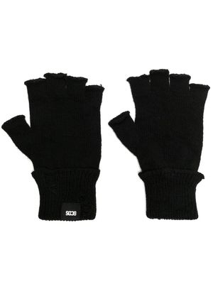 Gcds logo-patch knitted gloves - Black