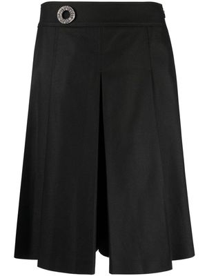 Genny broach-detail pleated tailored shorts - Black