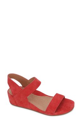 GENTLE SOULS BY KENNETH COLE Gianna Sandal in Lipstick