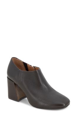GENTLE SOULS BY KENNETH COLE Isabel Short Bootie in Chocolate