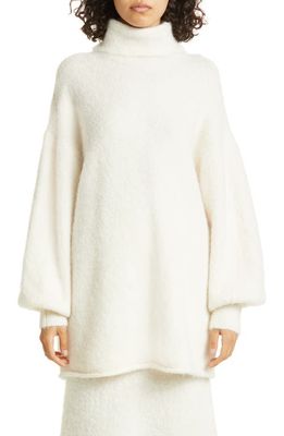 GESTUZ Bubble Sleeve Turtleneck Sweater in Egret