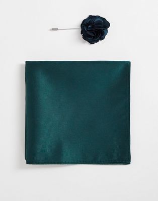 Gianni Feraud lapel pin and pocket square set in forest green