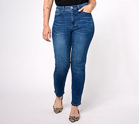 Girl With Curves Petite Straight Leg Jean
