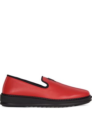 Giuseppe Zanotti logo-detail slip-on loafers - Red