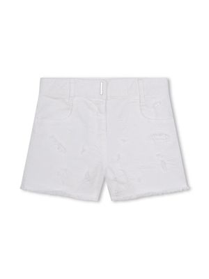 Givenchy Kids 4G-plaque distressed-effect shorts - White