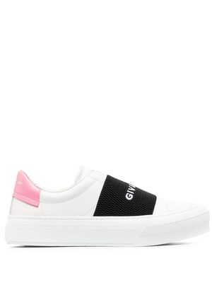 Givenchy leather logo-print sneakers - White