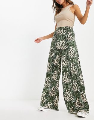 Glamorous high rise wide leg pants in green leopard-Multi