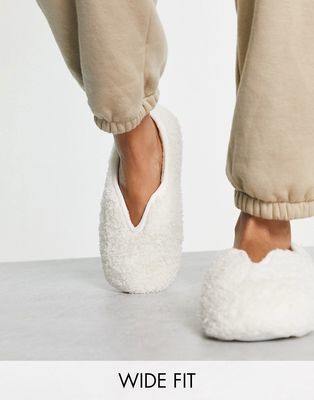 Glamorous Wide fit cream fluffy slipper boots in cream-White