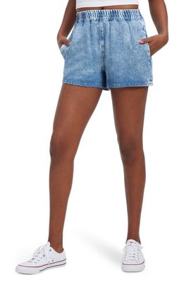 Good American Weightless Pull-On Denim Shorts in Indigo396