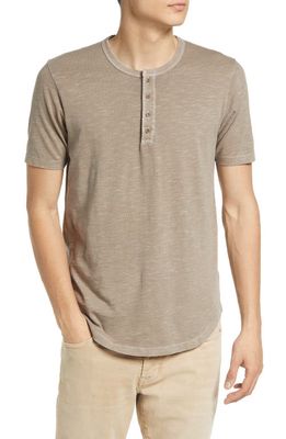 Goodlife Sunfaded Slub Scallop Henley in Timber