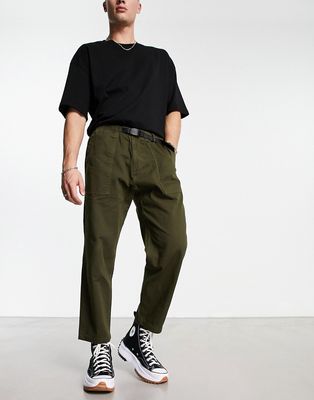 Gramicci loose tapered pants in khaki-Green