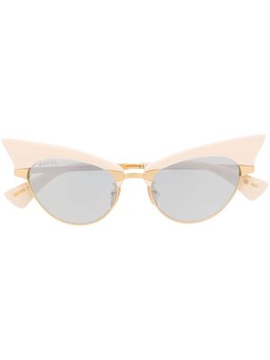 Gucci Eyewear cat-eye frame tinted sunglasses - Gold