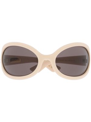 Gucci Eyewear oversized-frame logo-arm sunglasses - Neutrals