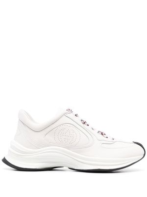 Gucci perforated-logo lace-up sneakers - White