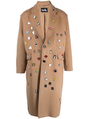 Haculla decorative pin-detail overcoat - Brown
