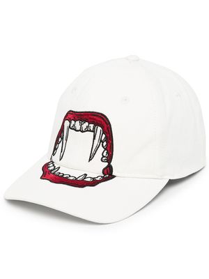 Haculla Fang Lip baseball cap - White