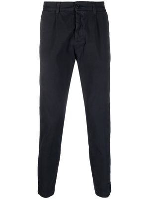 Haikure pleat-detailing cotton trousers - Blue