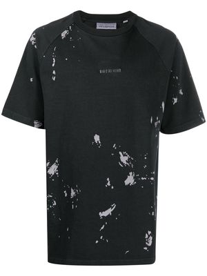 Han Kjøbenhavn paint splatter-print short-sleeved T-shirt - Black