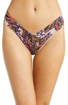 Hanky Panky Daily Lace Print Original Rise Thong in Warm Breeze