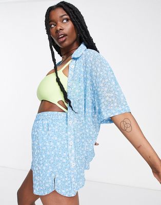 Heartbreak oversized shirt in ditsy floral print - part of a set-Blue