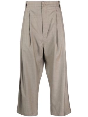 Hed Mayner pleated cropped wool trousers - Neutrals