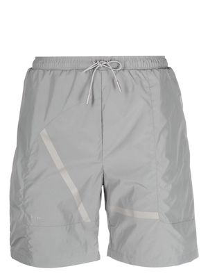 HELIOT EMIL tape-detailing shorts - Grey