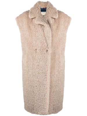 Herno sleeveless faux fur coat - Neutrals