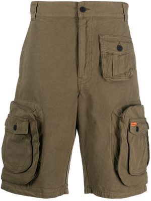 Heron Preston logo-patch cargo shorts - Green