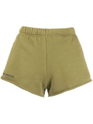 HERON PRESTON logo-print raw-hem shorts - Green