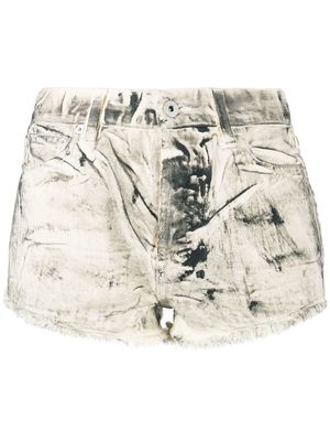 Heron Preston overdyed spray denim shorts - White