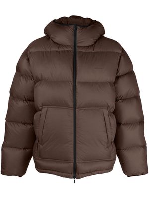Holzweiler logo-print padded jacket - Brown