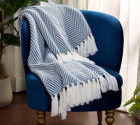 Home Reflections 60" x 70" Chevron Throw with Fringe