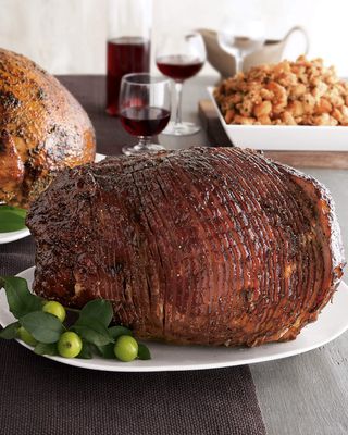 Honey-Glazed, Spiral-Cut Whole Ham, For 16-18 People