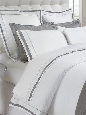 Hotel Duvet Cover - White Gray - Size Queen - White Gray - Size Queen