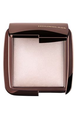 HOURGLASS Ambient Lighting Powder in Ethereal Light