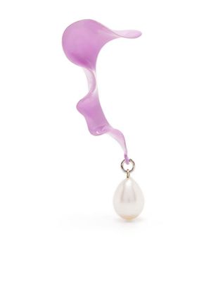 Hugo Kreit faux pearl-detail sculptural earring - Purple