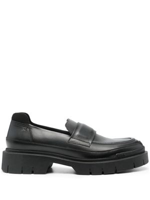 HUGO logo-plaque leather loafers - Black