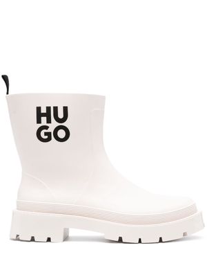 HUGO logo-print round-toe boots - Neutrals