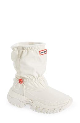 Hunter Wanderer Waterproof Insulated Snow Boot in White Willow
