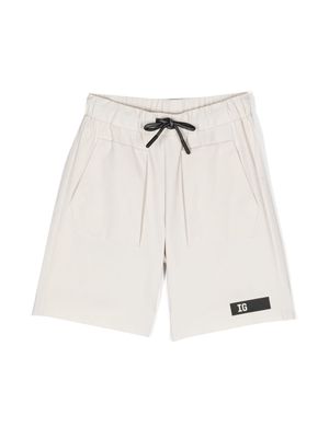 Il Gufo logo-print raw-cut track shorts - Neutrals