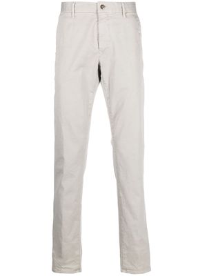 Incotex tapered-leg chino trousers - Grey