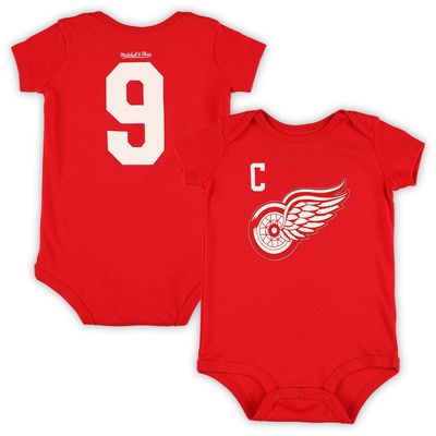 Infant Mitchell & Ness Gordie Howe Red Detroit Red Wings Name & Number Bodysuit