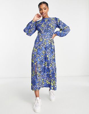 Influence blouson sleeve midi tea dress in blue floral print-Yellow