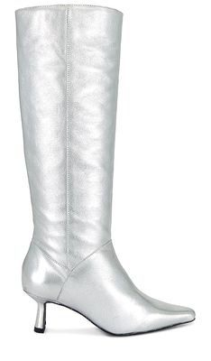 INTENTIONALLY BLANK Eff Boot in Metallic Silver