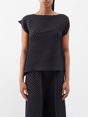 Issey Miyake - Asymmetric Technical-pleated Jersey Top - Womens - Black